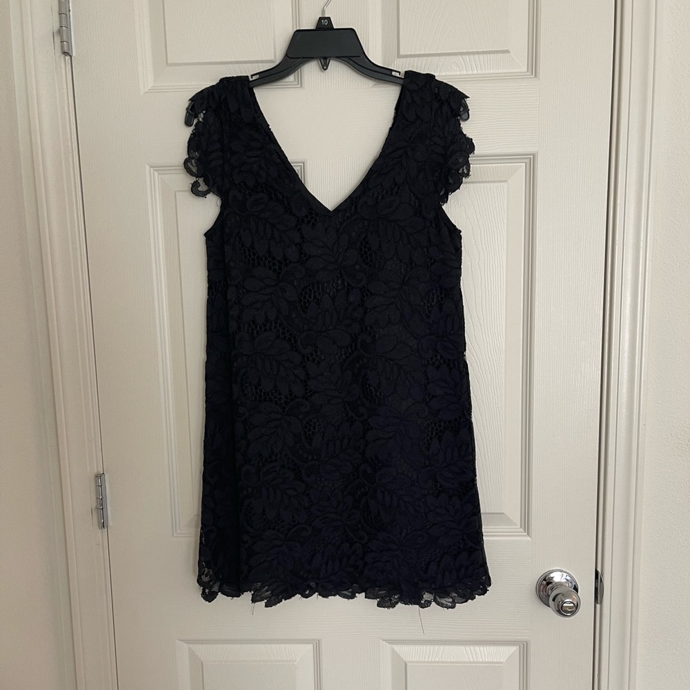 BB Dakota black lace shift dress in XS